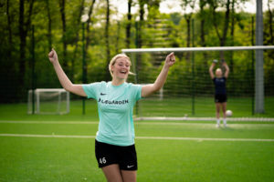 Pigefodbold på efterskole skaber de bedste forudsætninger for en professionel karriere
