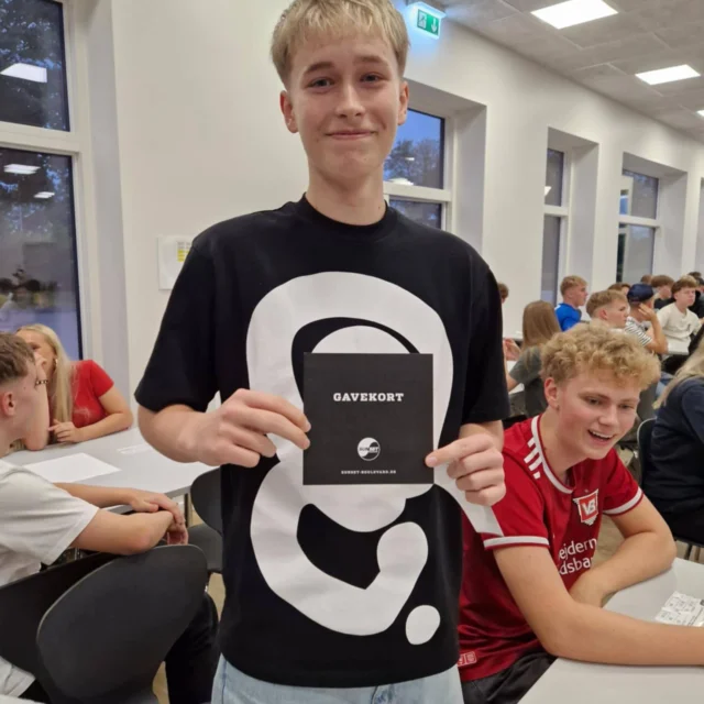 Eventholdet på Lægården holdt forleden en forrygende bankoaften for alle elever. Sådan en aften havde ikke været mulig uden gaver fra byens butikker, som gavmildt har sponsoreret diverse præmier. Derfor skal der lyde en stor tak til følgende butikker:😍🙏🙏

@outdoorxpertenholstebro 
@matas_holstebro_noerregade 
@matas_holstebro_norreport 
REMA 1000 Danmark 
Centerkiosken i Nørreportscenteret
SPORT 24
@vestjyskbank 
Imerco 
@sparekassenthy 
@brdanmark 
JYSK Danmark 
Sunset Boulevard 
@sostrenegrene
