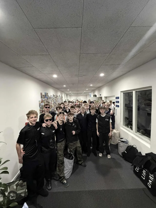 Så er eleverne sendt afsted til årets 2. elevfest. Rigtig go fest🥳💃🕺 #elevfest #laegaarden #lægården2526