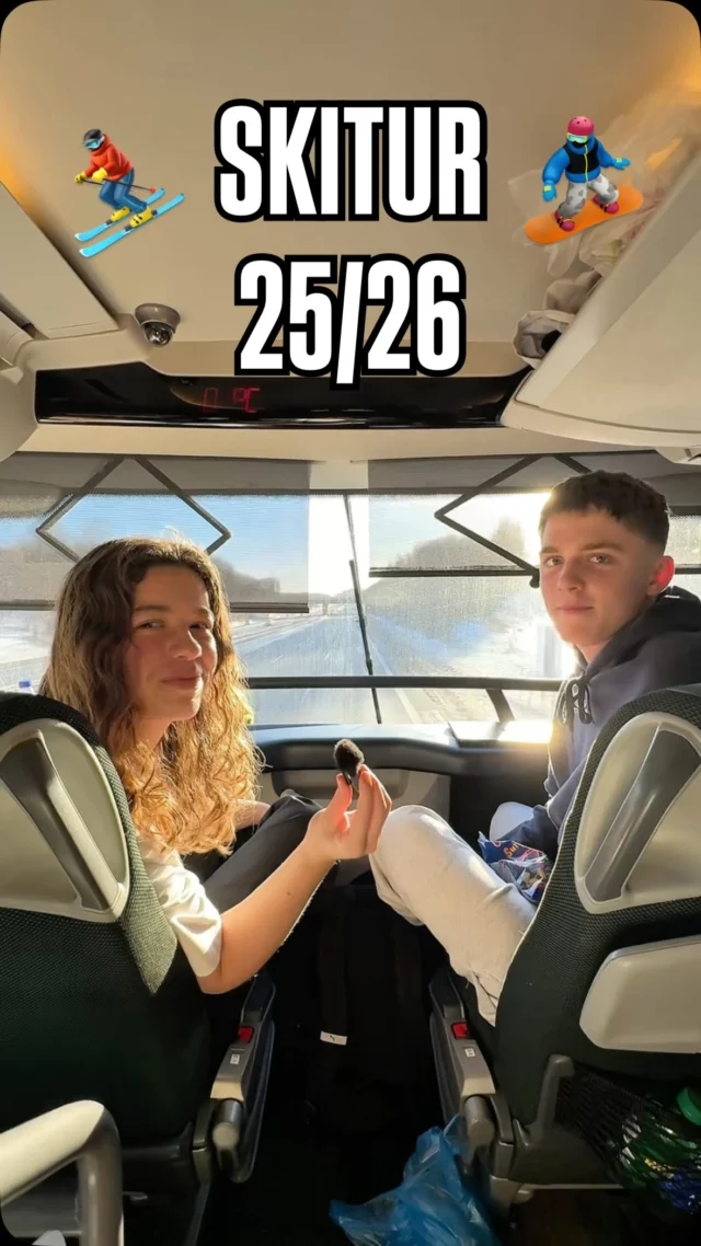 Så er der ikke længe til, at vi står på pisterne i Østrig 🏔️🎿⛷️
Hør, hvad vi glæder sig mest til, og hvad det vigtigste er, vi har pakket 🙋🤩♥️🤝🙋‍♀️