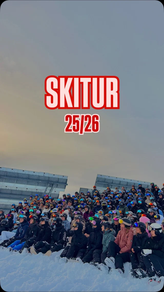 Hverdagen ruller afsted og det føles allerede som lang tid siden, at vi stod i Alperne i fantastisk sne og dejlig solskin⛷️🏔️🚠🌞🏂
Et lille tilbageblik på en skøn uge, hvor vi blev endnu tættere end vi var i forvejen♥️🤝