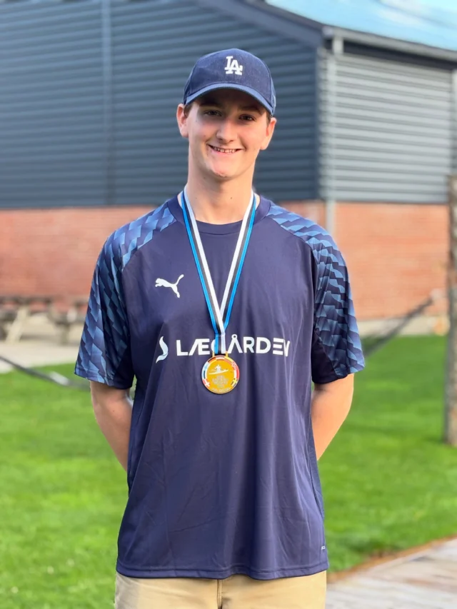 Stort tillykke til Lægårdens helt egen August Antonsen, som for nylig vendte hjem fra Baltic Cup med en flot guldmedalje omkring halsen🥇🥇. Den vandt han i 500 meter💪🏻🚣. August er en del af @holstebroklub og Lægårdens elitetilbud Din sport😊 #laegaarden #elitesport #roning